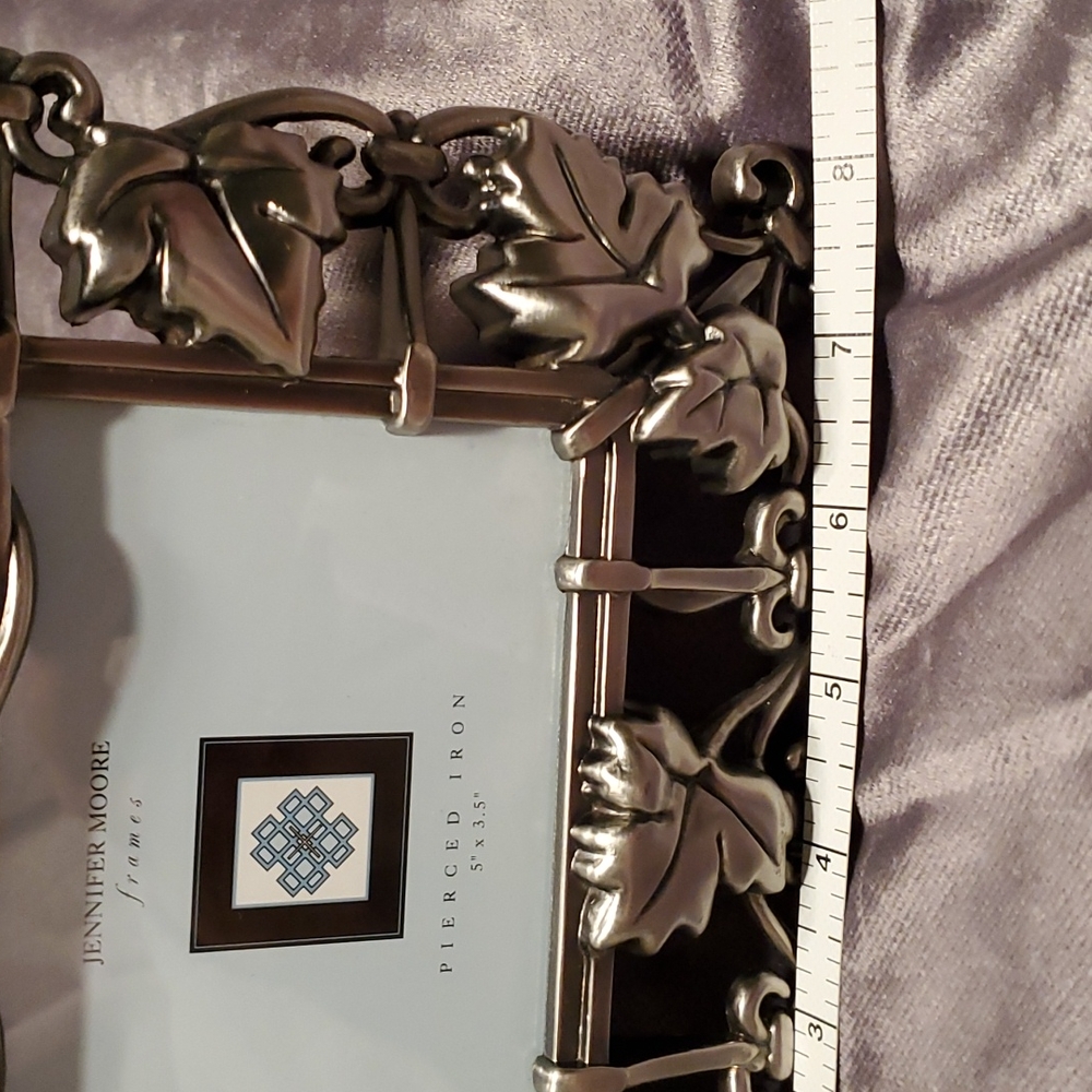 Jennifer Moore  frames - Picture 2 of 8